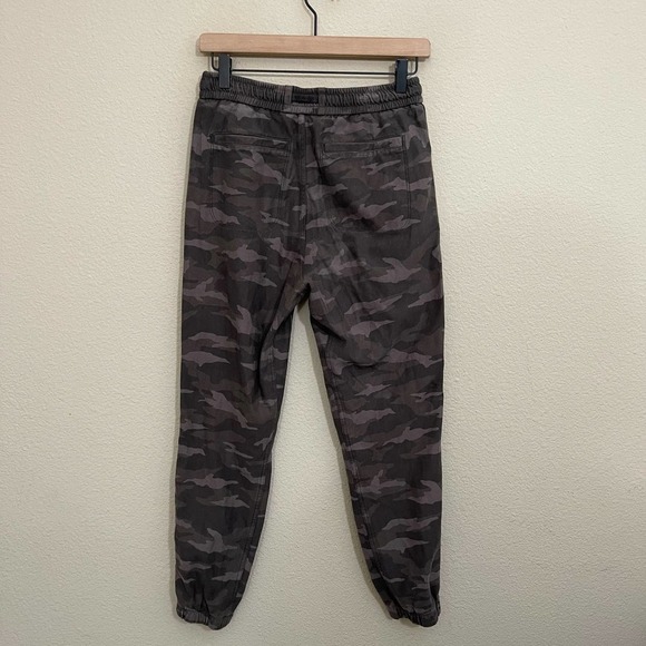 Athleta Camo Farallon Drawstring Elastic Waist Jogger Pants Black Olive Green 4 - Picture 16 of 16